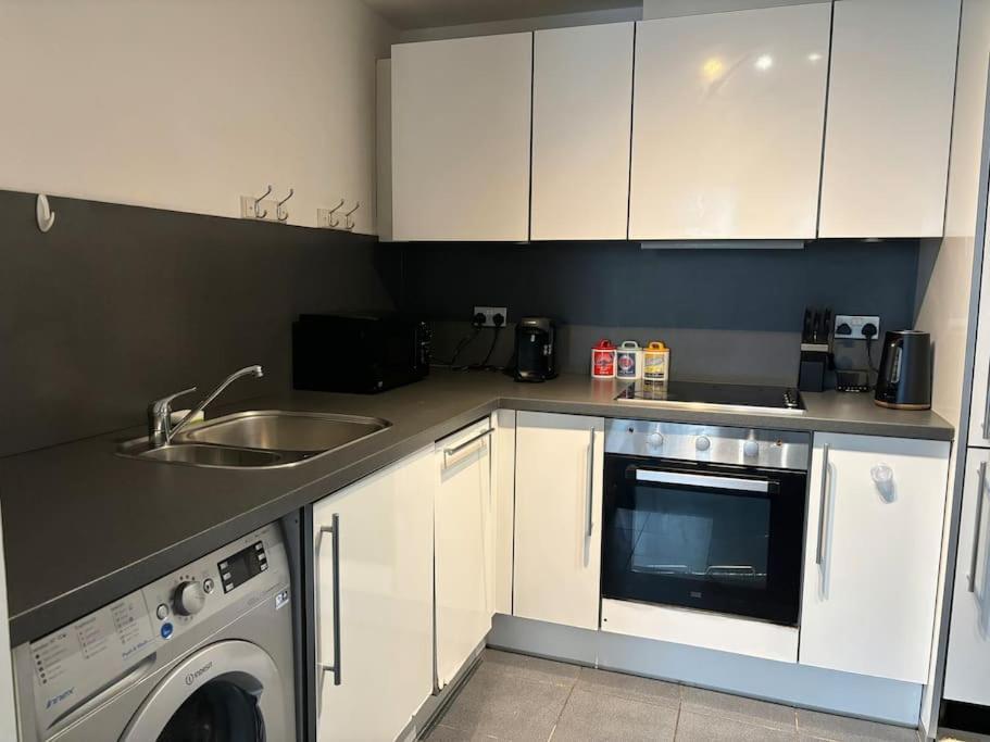 Luxury Apartment In The Heart Of Birmingham City! Buitenkant foto